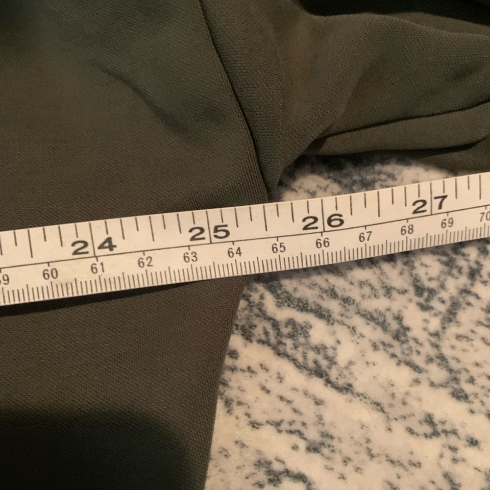 NWT Zyia Active Army Cutsie Shawl. Size XL. - Picture 8 of 10